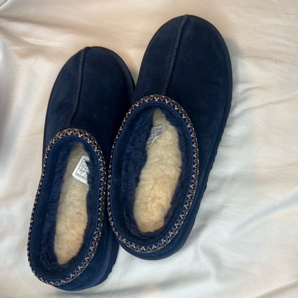Ugg Tasman II Big Kid Size 4